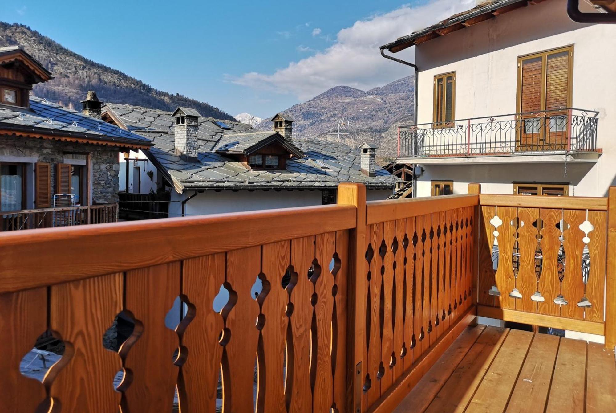Fenat Aparthotel Introd Buitenkant foto